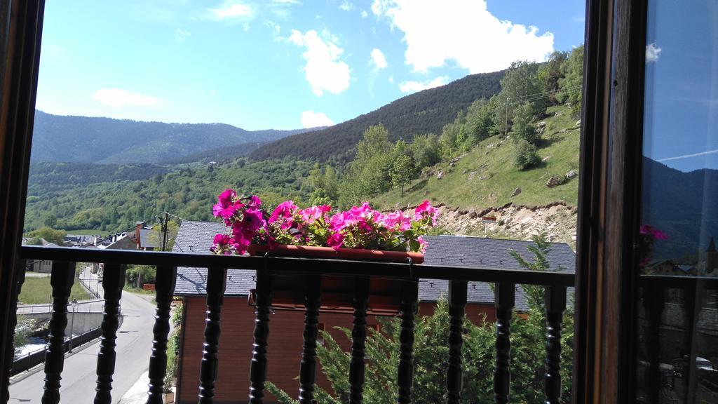 Apartaments Pont Romanic إيسبوت المظهر الخارجي الصورة