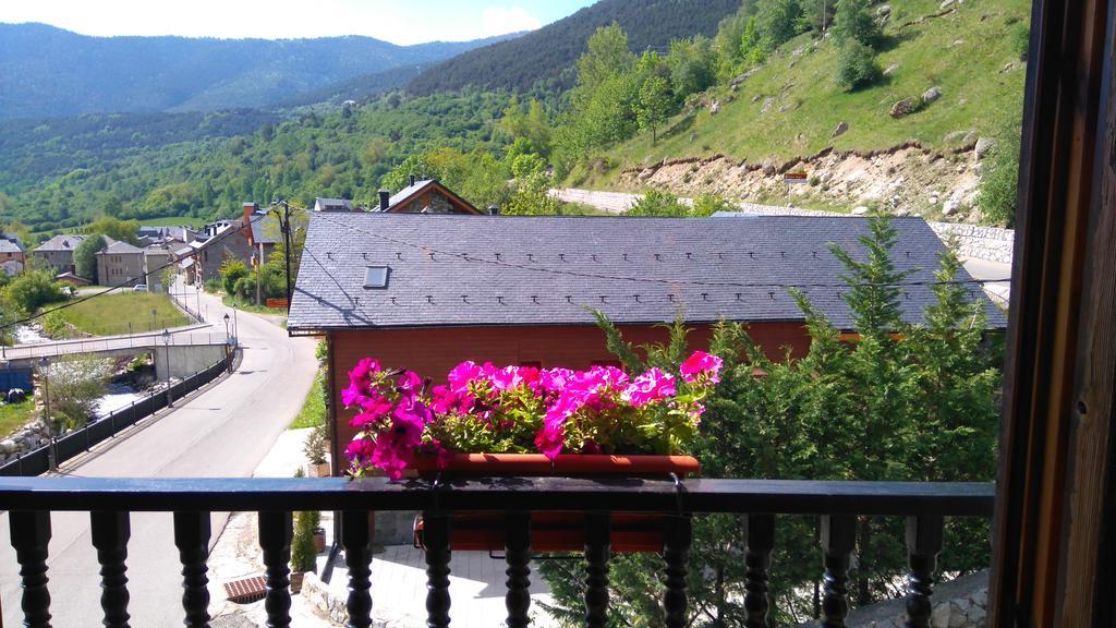 Apartaments Pont Romanic إيسبوت المظهر الخارجي الصورة