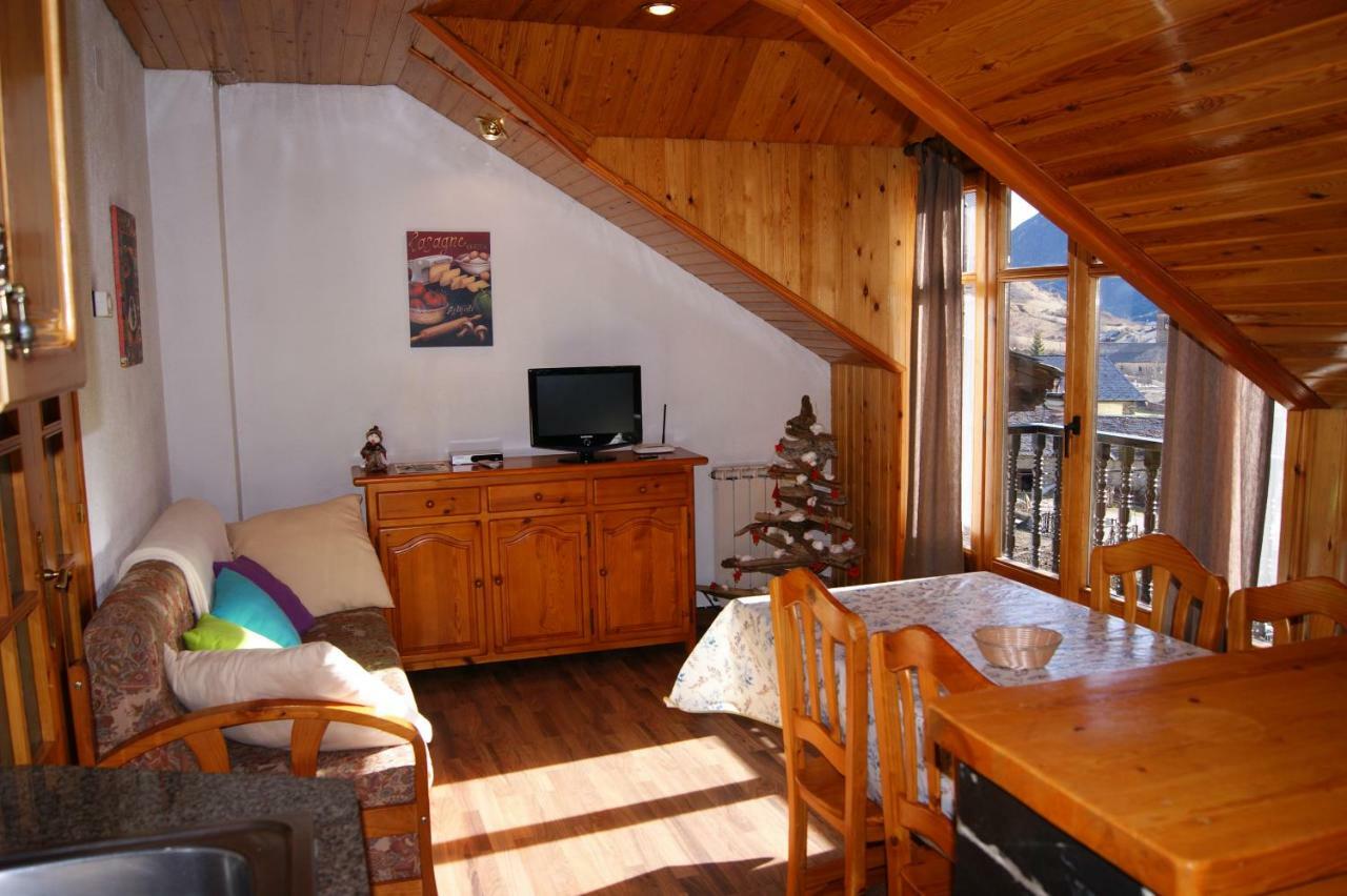 Apartaments Pont Romanic إيسبوت المظهر الخارجي الصورة