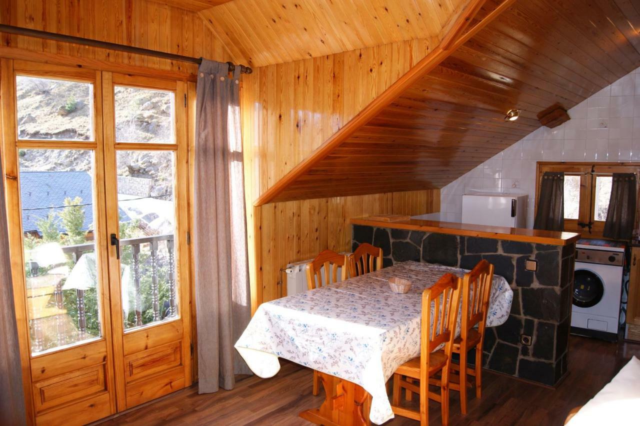 Apartaments Pont Romanic إيسبوت المظهر الخارجي الصورة