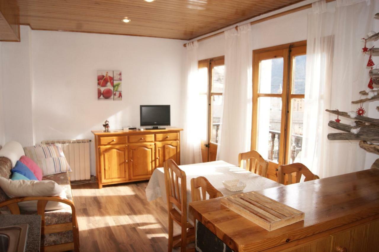 Apartaments Pont Romanic إيسبوت المظهر الخارجي الصورة