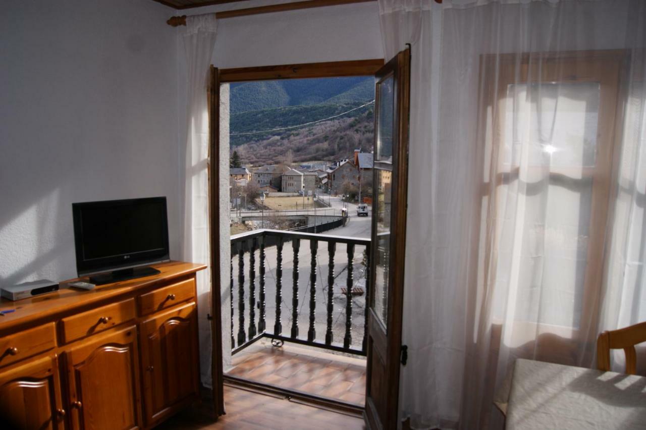 Apartaments Pont Romanic إيسبوت المظهر الخارجي الصورة